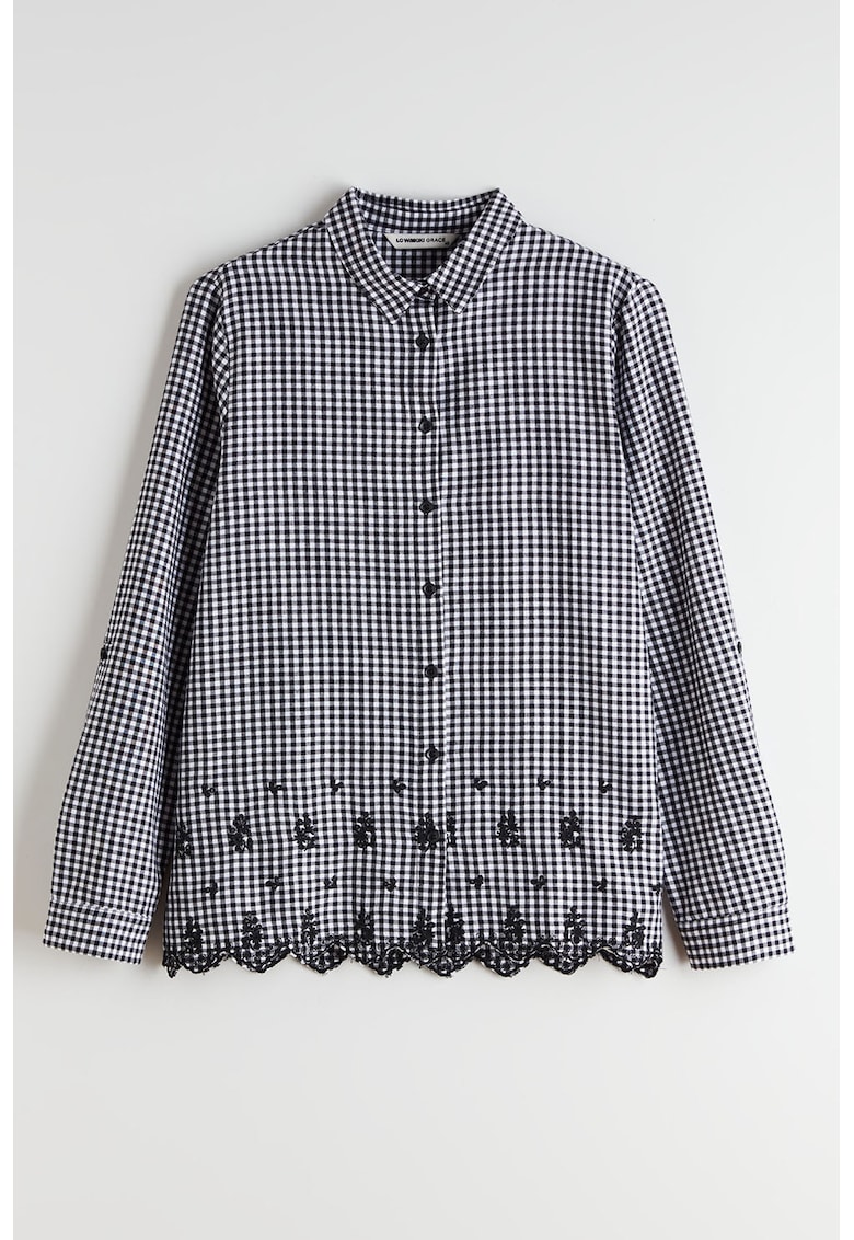 Camasa lejera cu model in carouri si broderie la terminatie - Alb/Negru