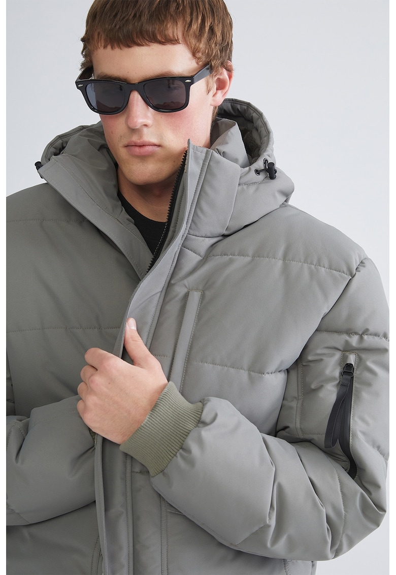 Geaca scurta cu buzunare multiple - Gri