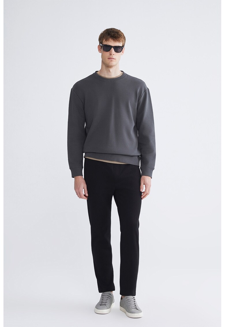 Pantaloni de trening cu croiala slim-fit si snur - Negru