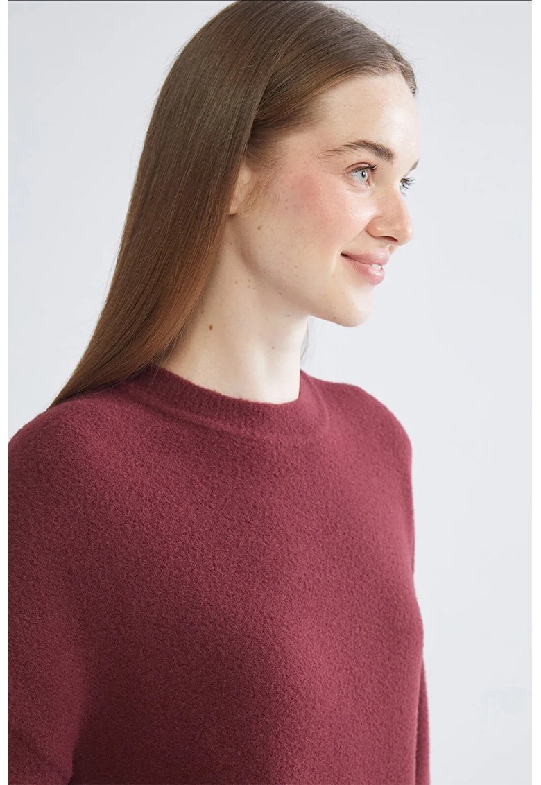 Pulover cu decolteu la baza gatului - Rosu vin