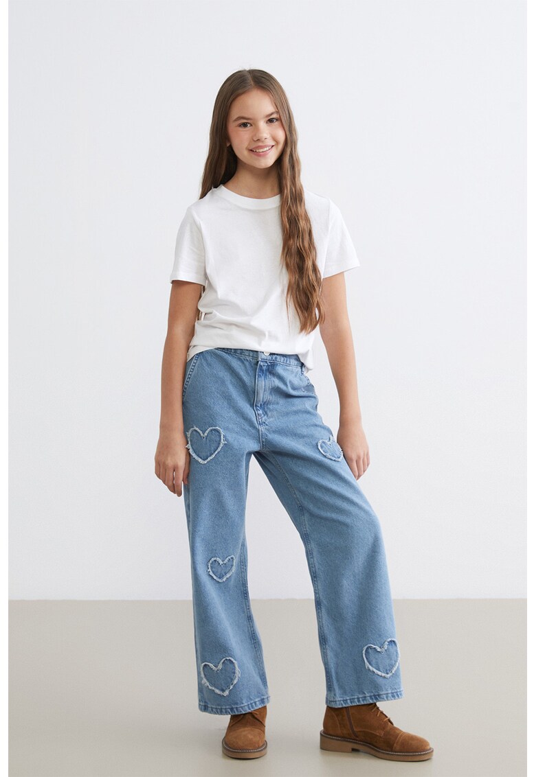 Blugi cu croiala ampla si model cu inimi - Albastru deschis