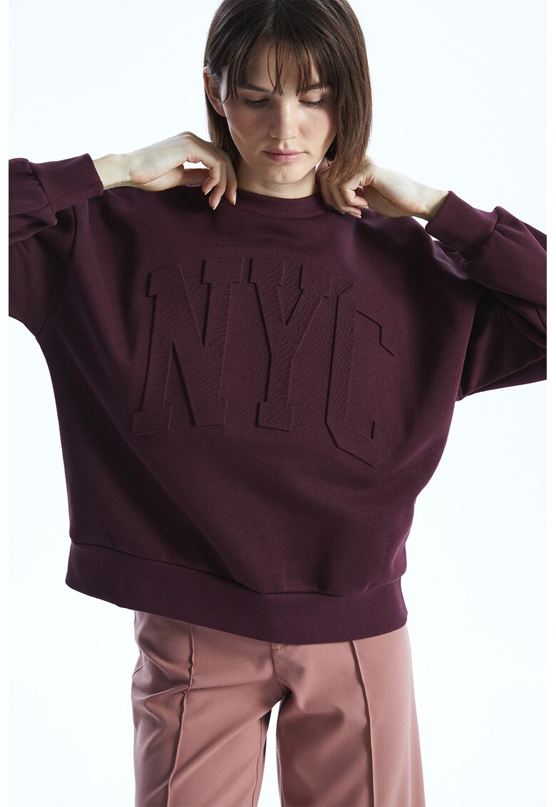 Hanorac lejer cu text brodat - Violet pruna