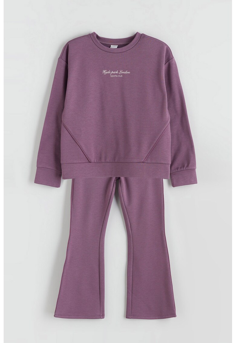 Trening cu decolteu la baza gatului si pantaloni evazati - Violet