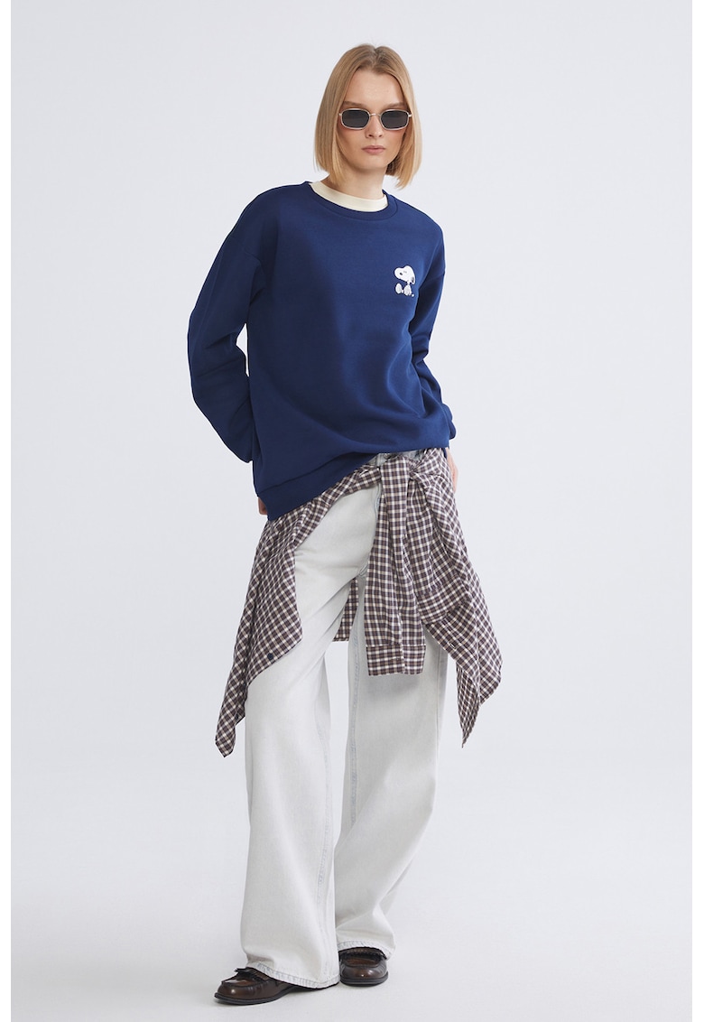 Bluza de trening cu imprimeu Snoopy pe partea din spate - Rosu/Alb/Albastru inchis