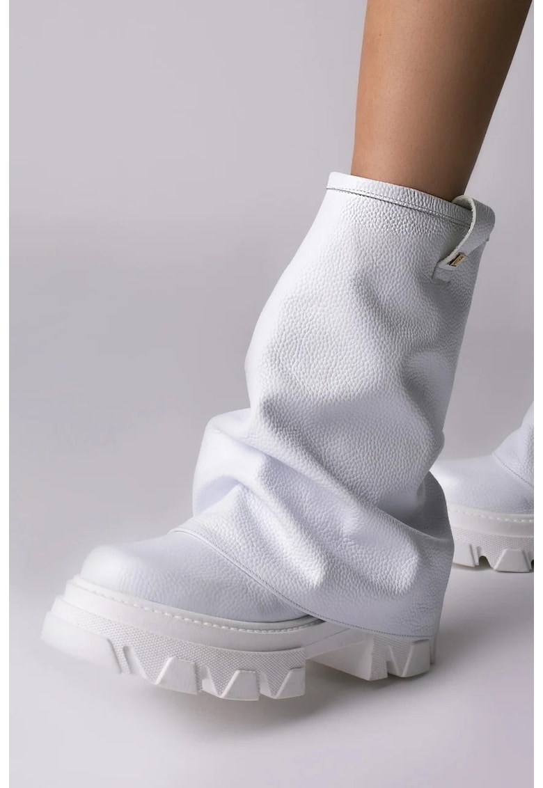 Bocanci Mooncrush piele bizonata alba cu manson Marime: