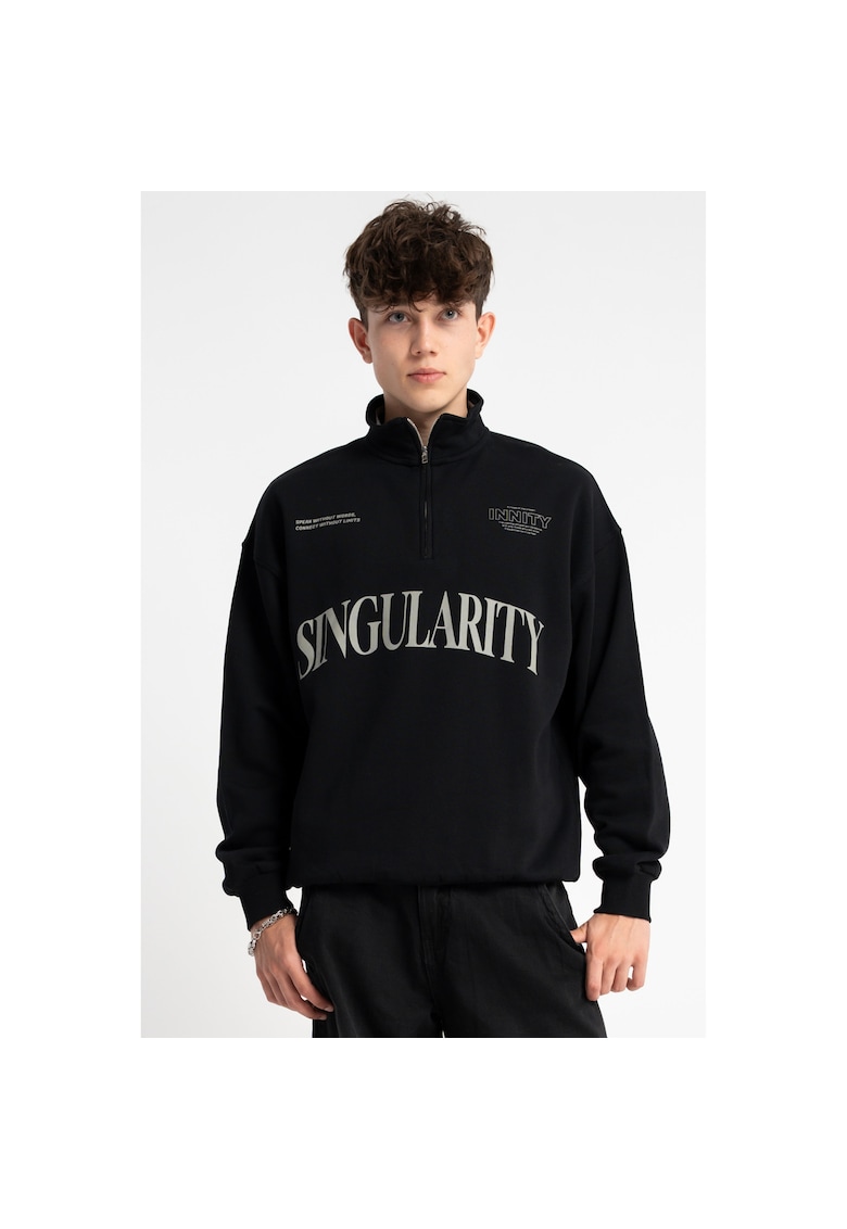 Bluzon cu guler inalt si fermoar scurt