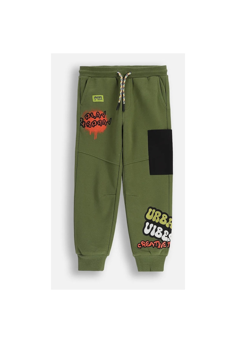 Pantaloni de trening cu snur si model grafic