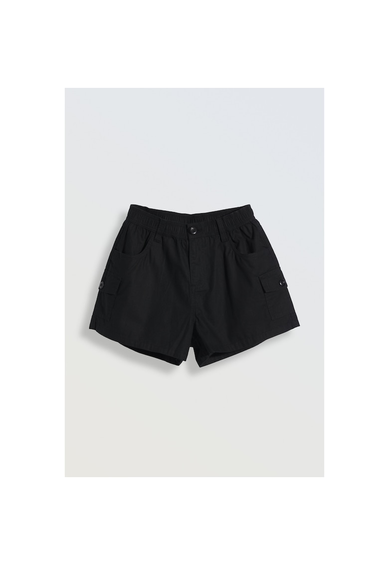 Pantaloni scurti cu nasture