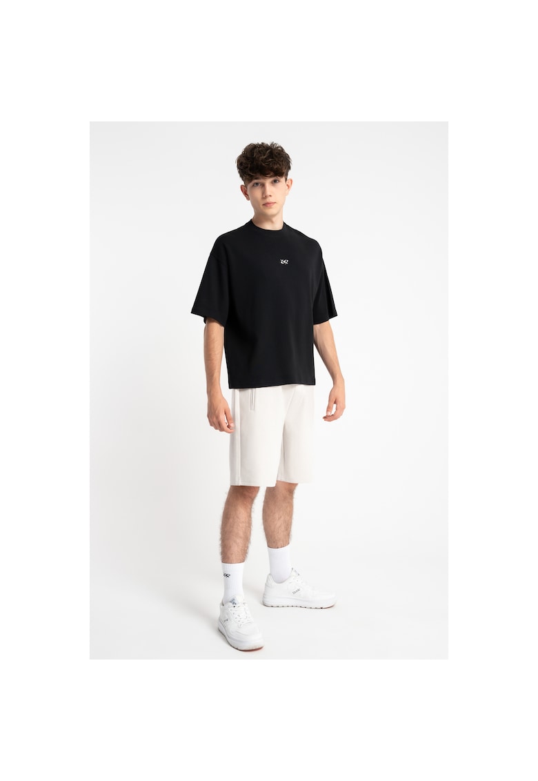 Pantaloni scurti de trening cu buzunare laterale cu fermoar