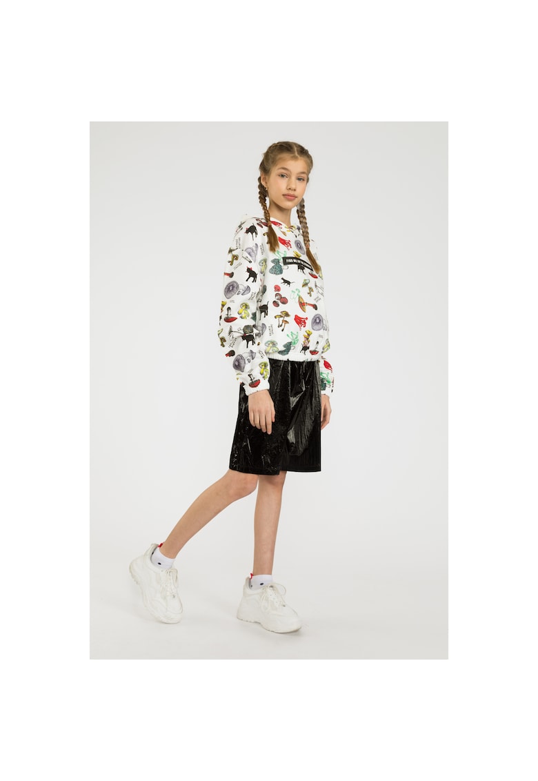 Pantaloni scurti cu aspect lacuit