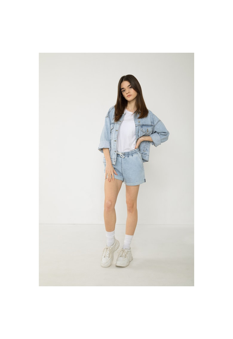 Blugi scurti cu talie ajustabila si aspect decolorat