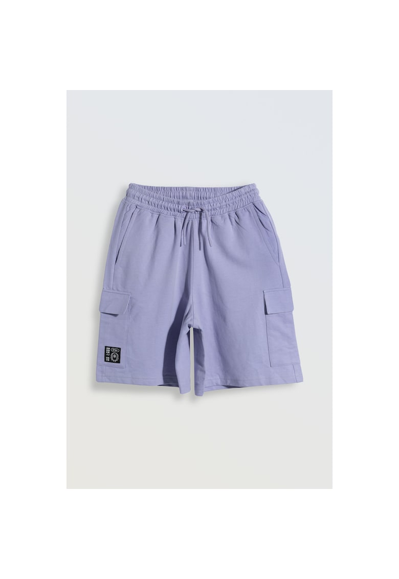 Pantaloni scurti cu buzunare aplicate