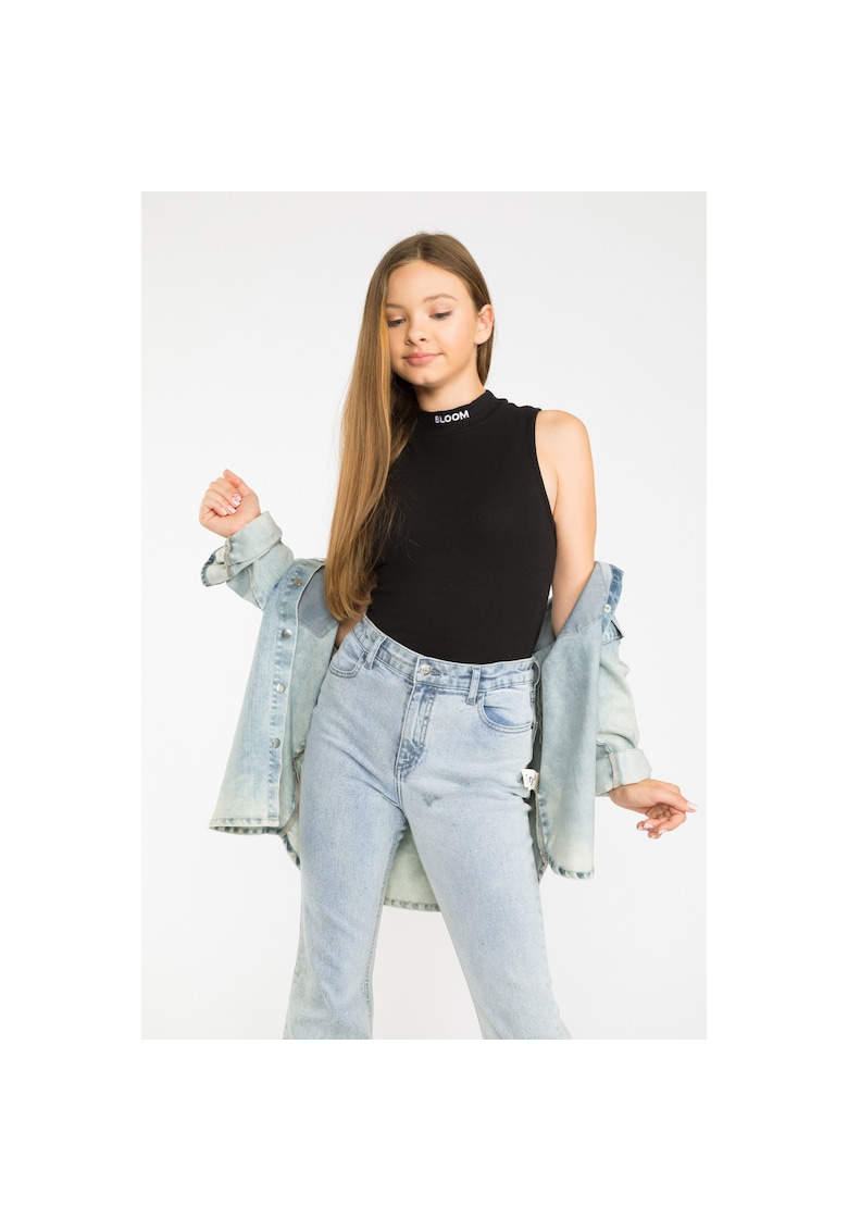 Top cu guler inalt -