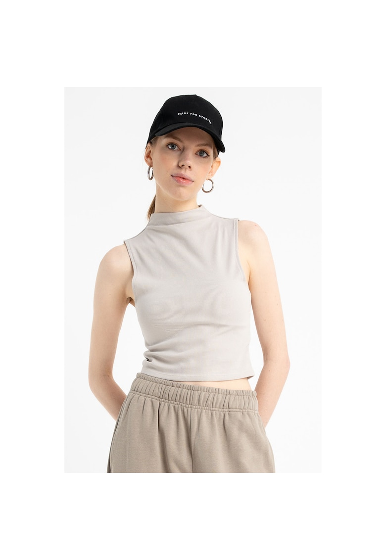 Maieu crop cu guler scurt -