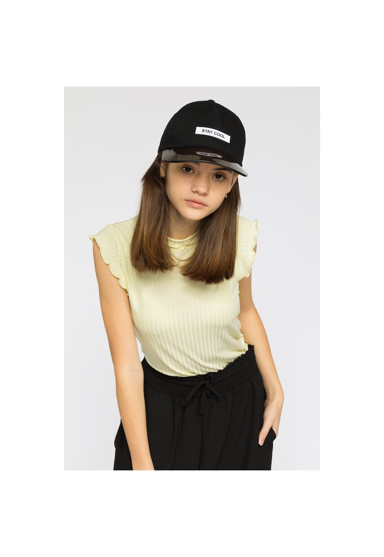 Tricou striat cu guler mediu -