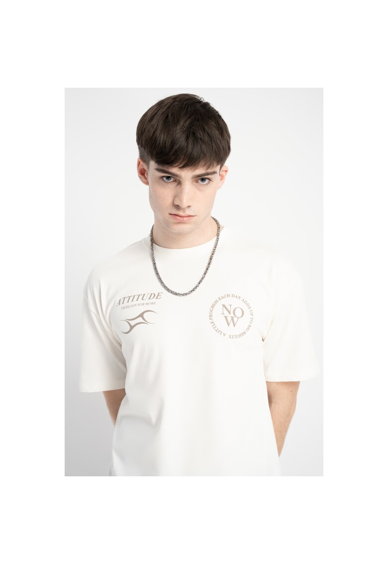 Tricou cu imprimeu grafic -