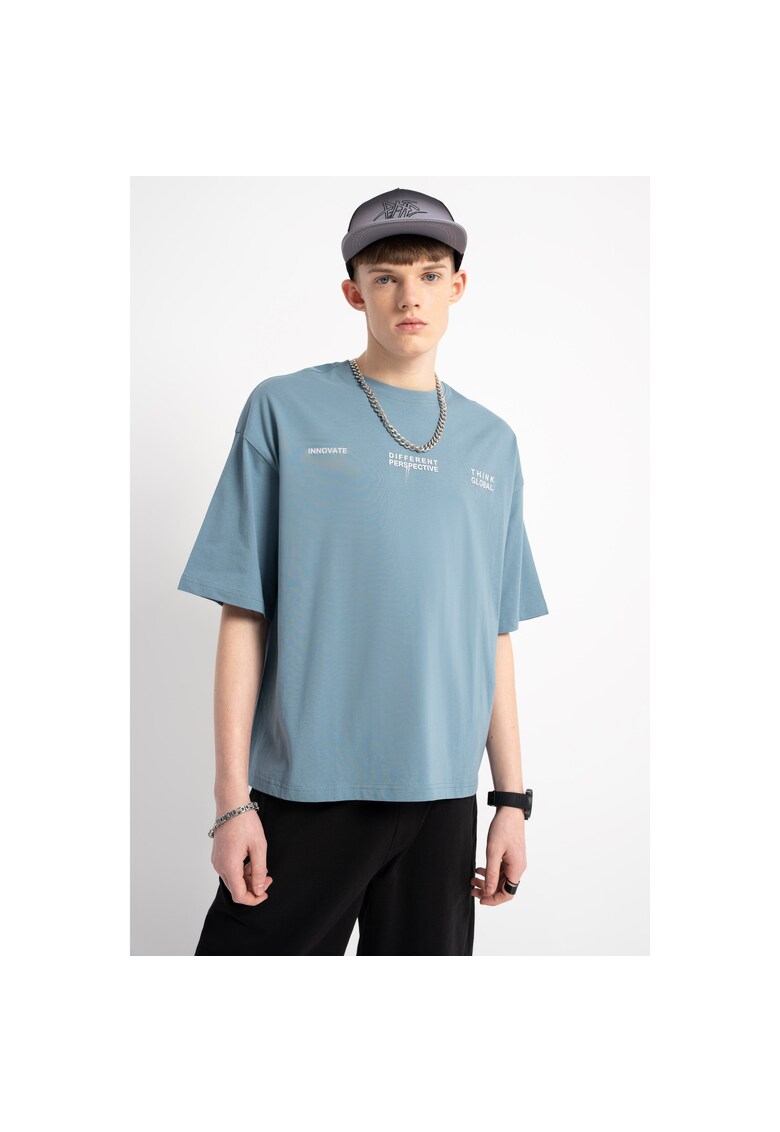 Tricou oversized cu text imprimeu -
