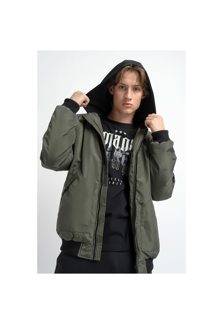 Jacheta bomber cu gluga -