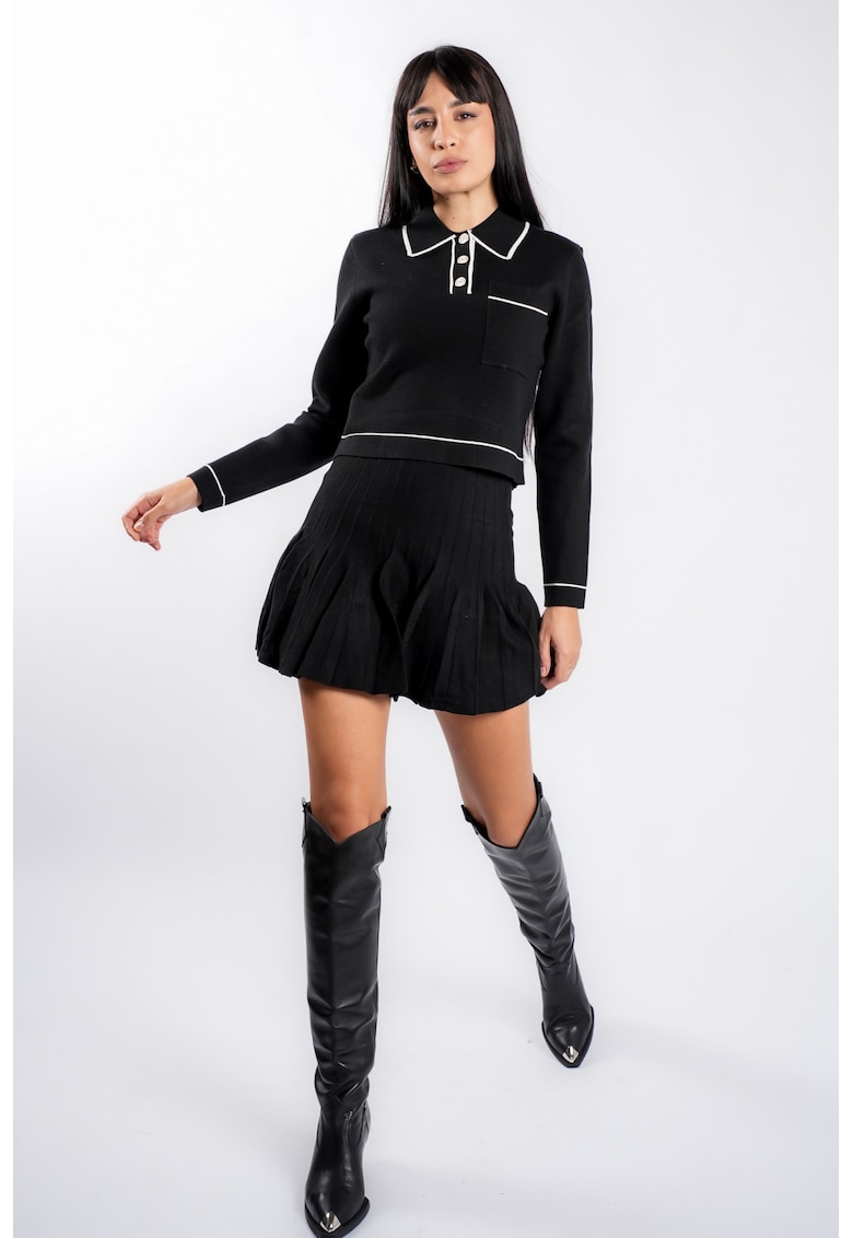 Compleu Black cu guler contrastant