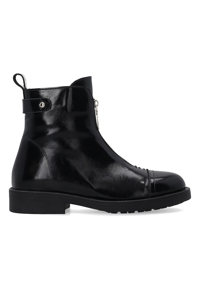 Ghete lacuite din piele