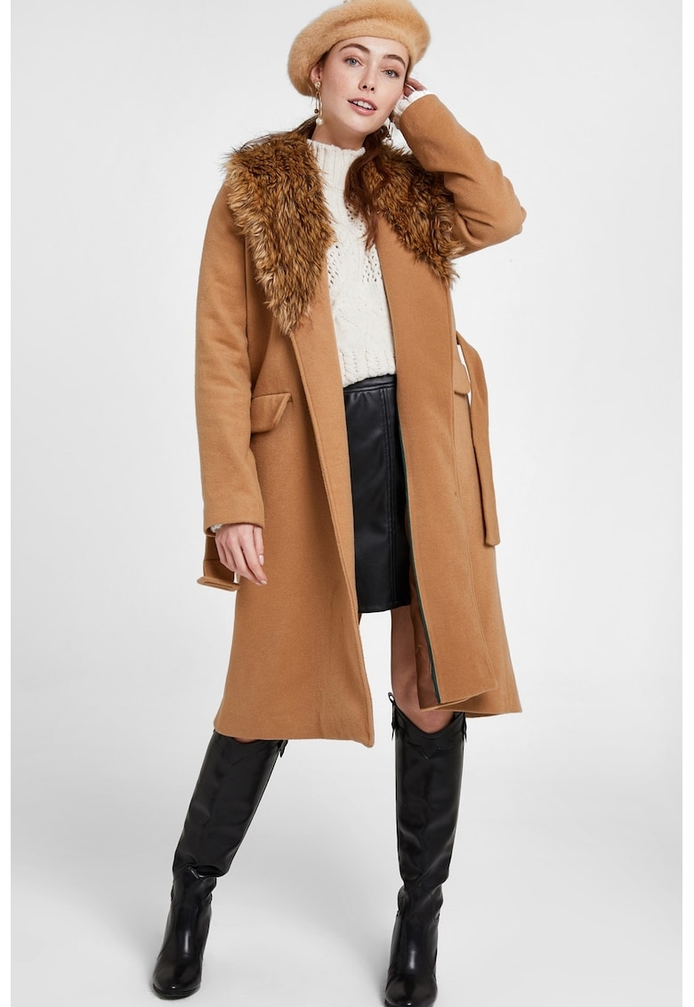 Palton din amestec de lana cu captuseala din blana sintetica