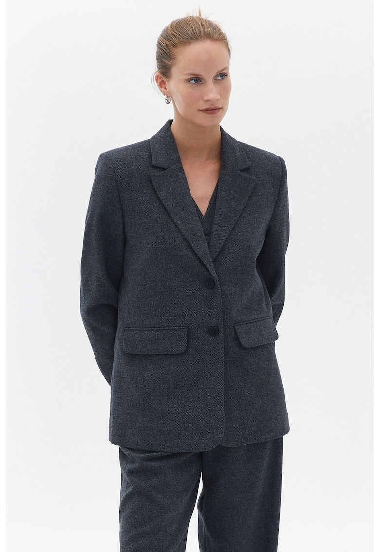 Sacou uni din amestec de lana cu nasturi