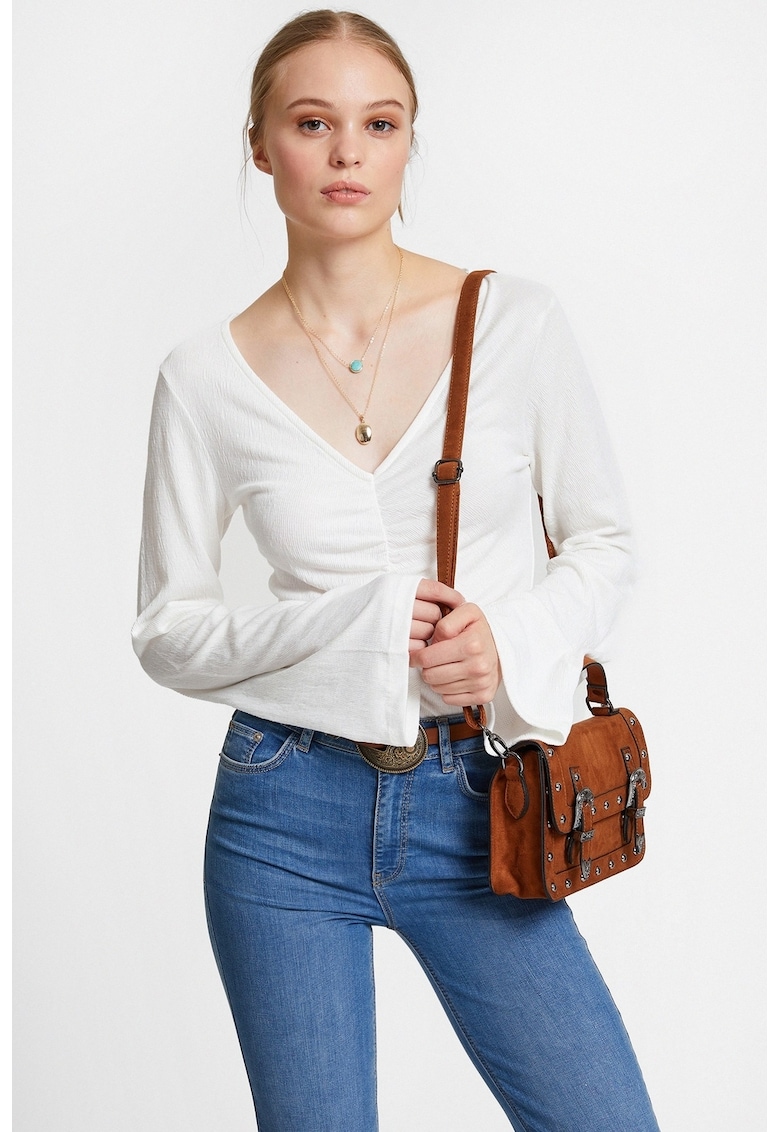 Bluza cu mansete evazate si decolteu in V