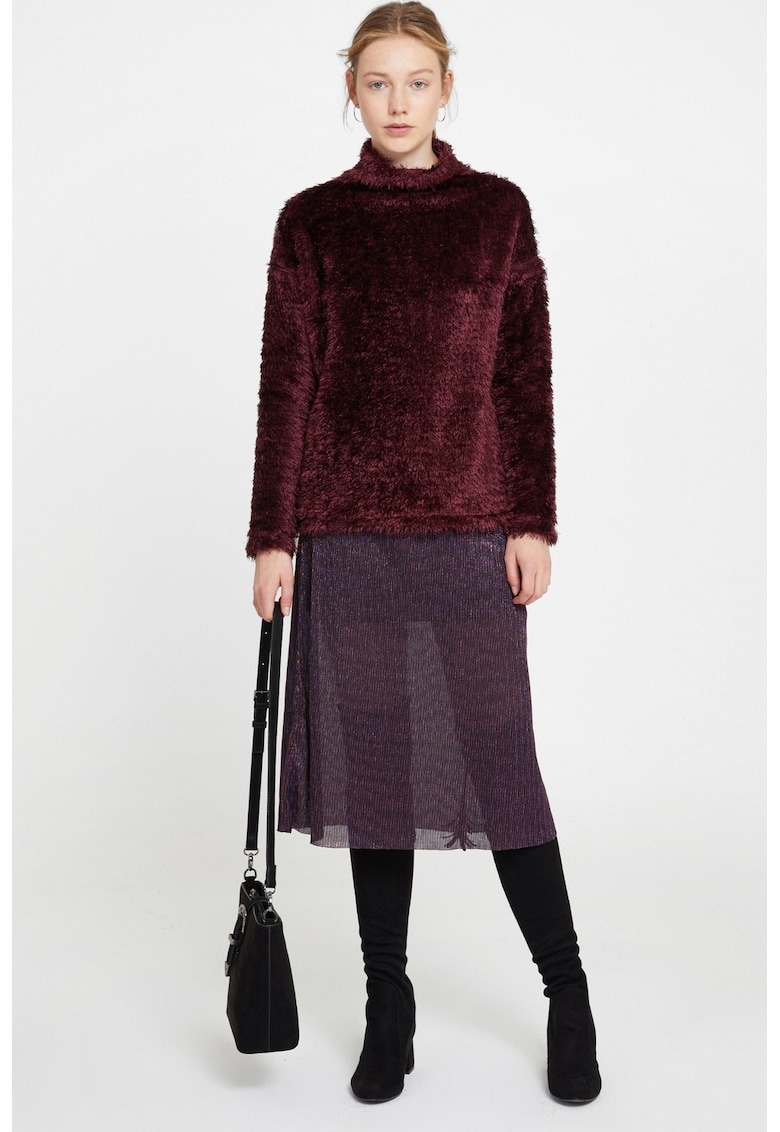 Fusta semitransparenta cu aspect stralucitor