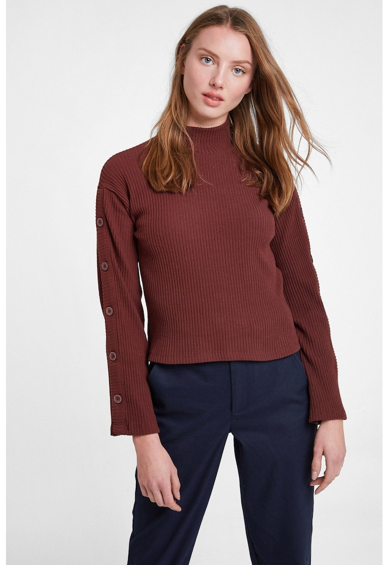 Pulover cu maneci evazate