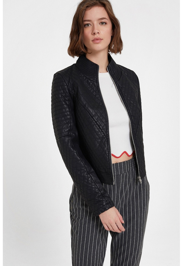 Jacheta de piele ecologica cu aspect matlasat