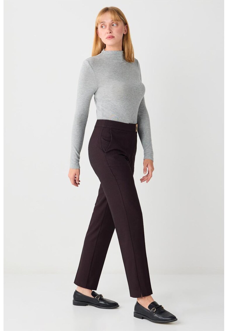 Pantaloni conici cu talie inalta si pliuri - Violet