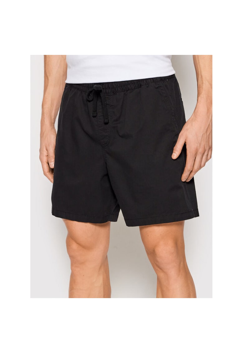 Pantaloni sport barbati negru - scurti -