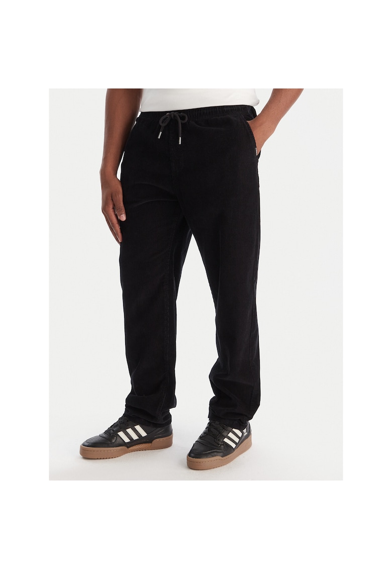 Pantaloni sport barbati negru