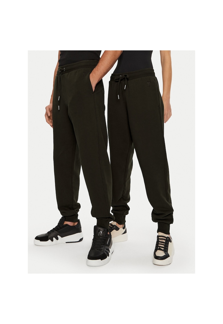 Pantaloni sport barbati - model UTR240.JE0091 - culoare maro -