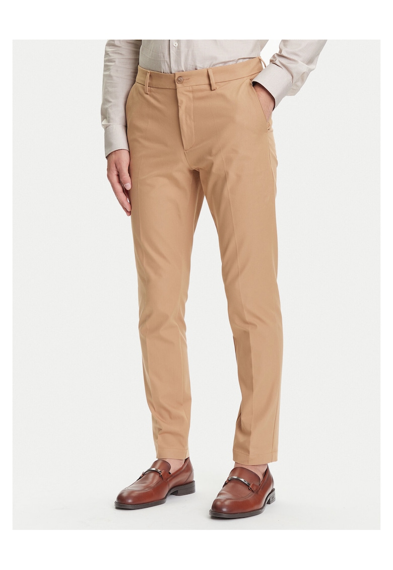 Pantaloni chino barbati bej