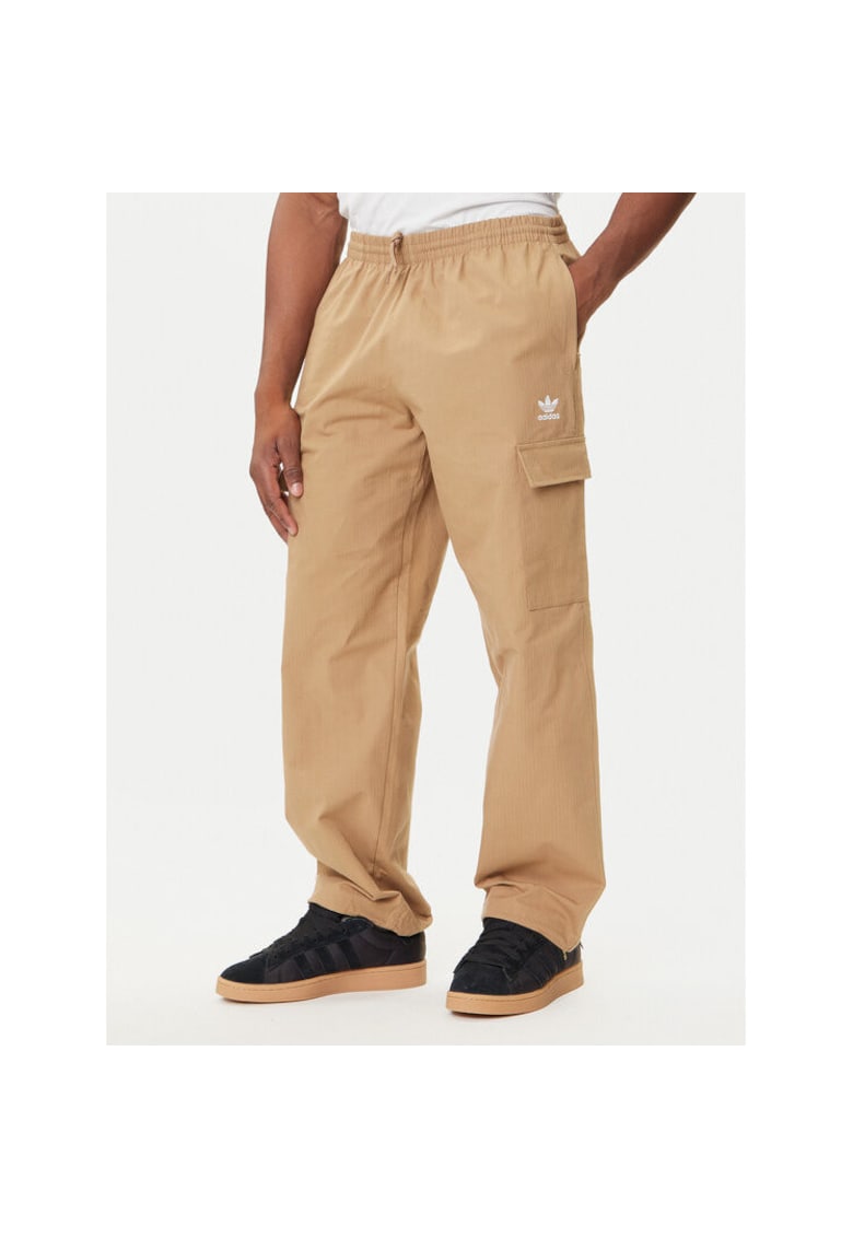 Pantaloni barbati bej