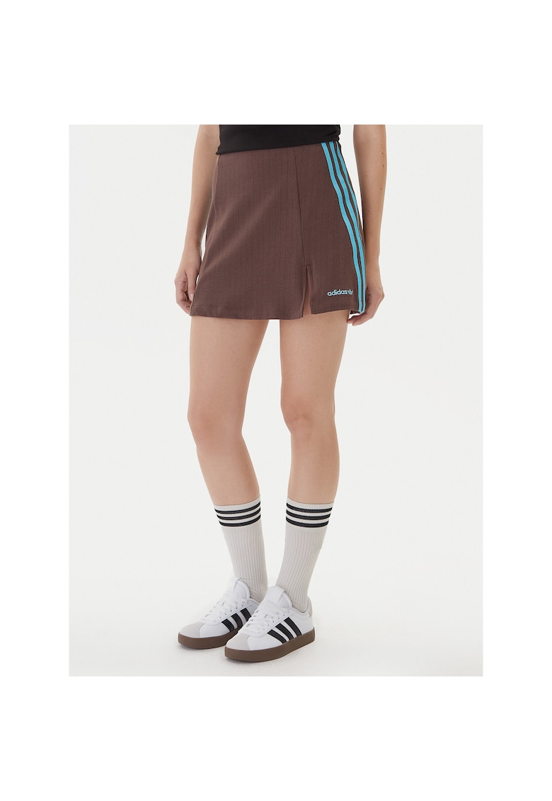 Fusta sport dama mini - maro - fabricata din material de calitate