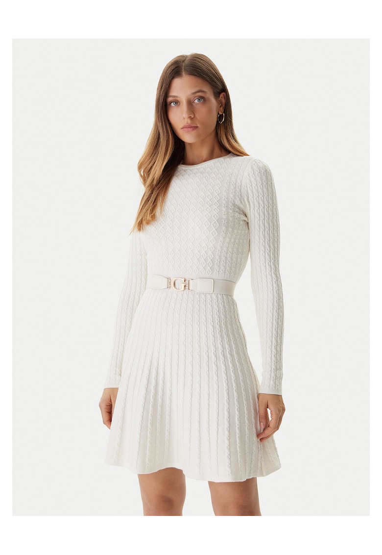 Rochie tricotata de dama ecru - 2 caracteristici reprezentative -