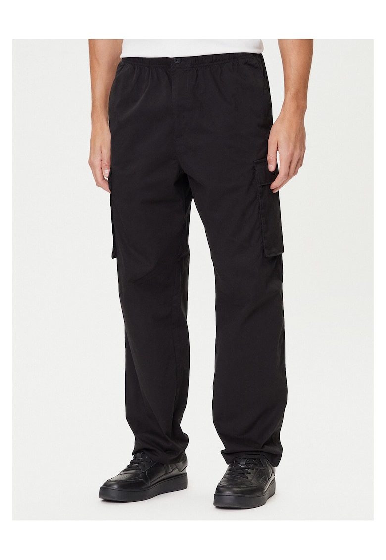 Pantaloni barbati negru -