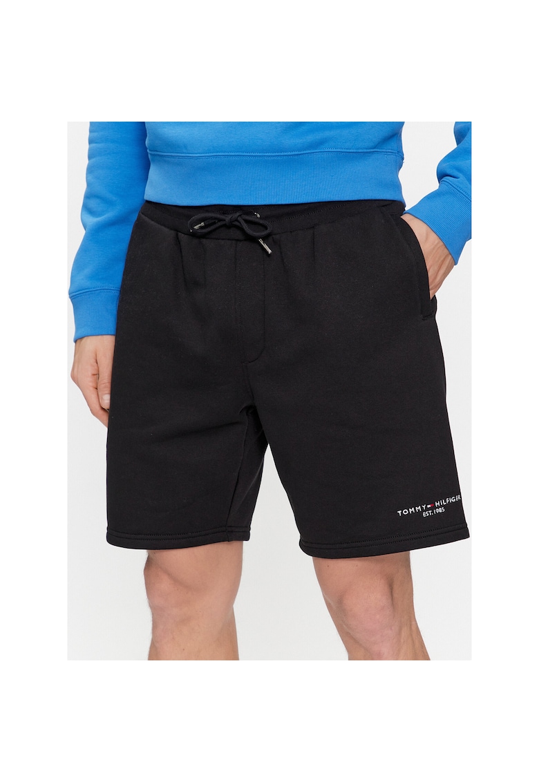 Pantaloni sport barbati negru - tip scurti