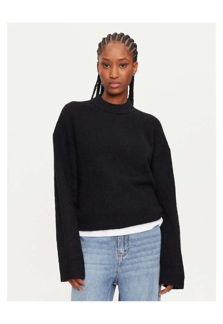 Pulover de dama negru - din material moale