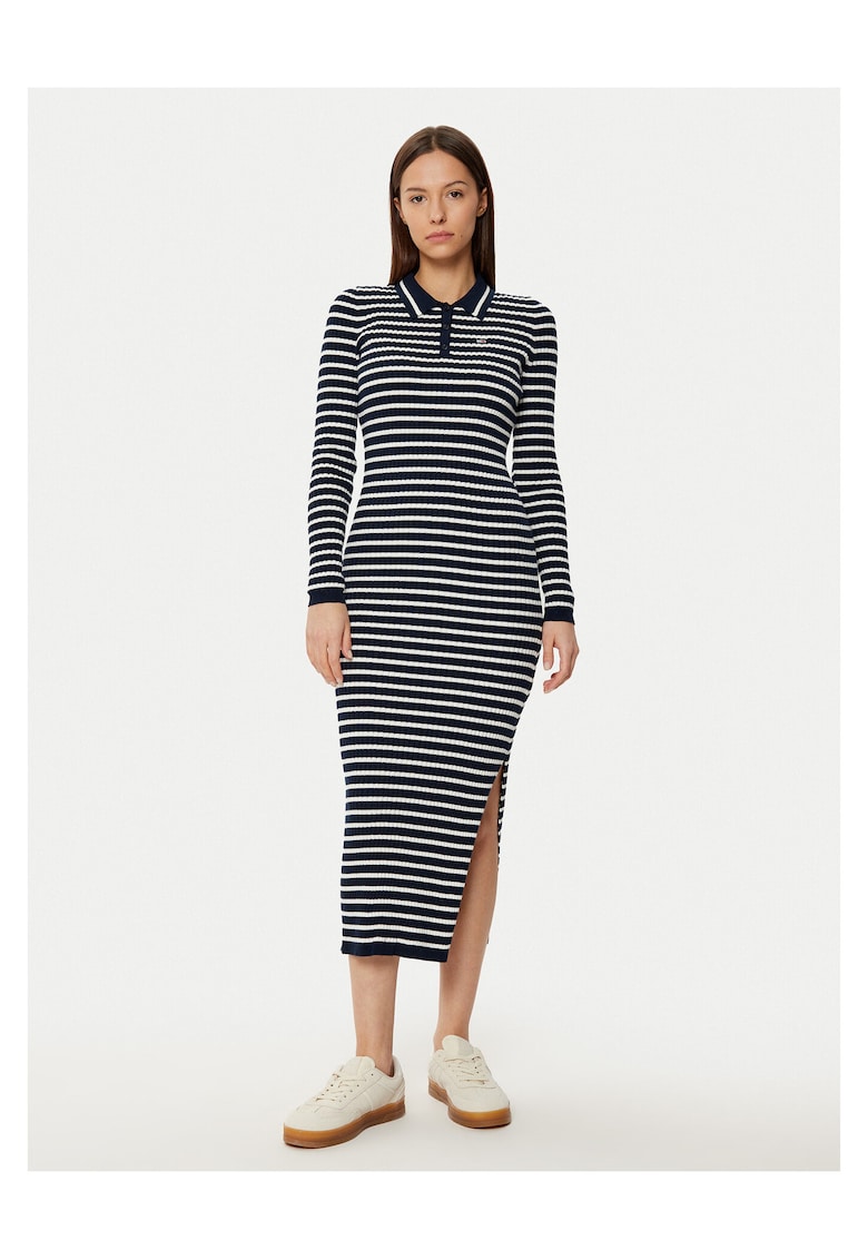 Rochie tricotata de dama bleumarin - 2 caracteristici reprezentative