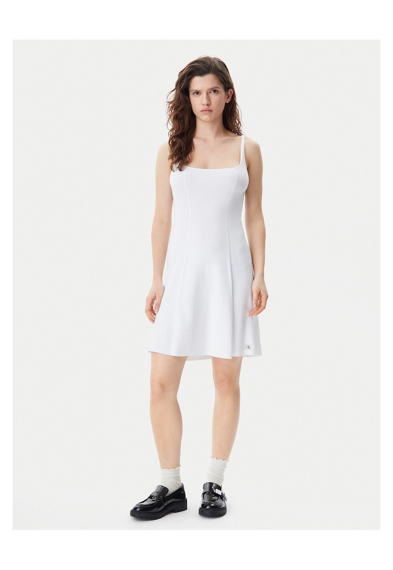 Rochie casual dama alba - 2 caracteristici reprezentative