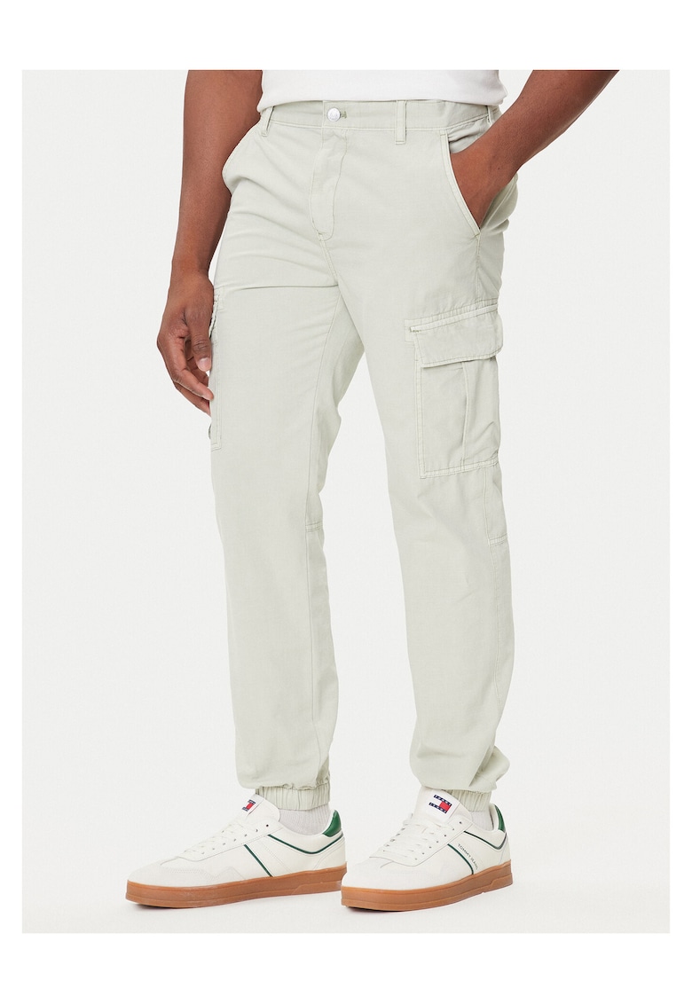 Pantaloni barbati Verdesvdasb