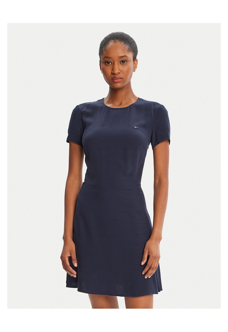 Rochie casual dama bleumarin - 2 caracteristici reprezentative