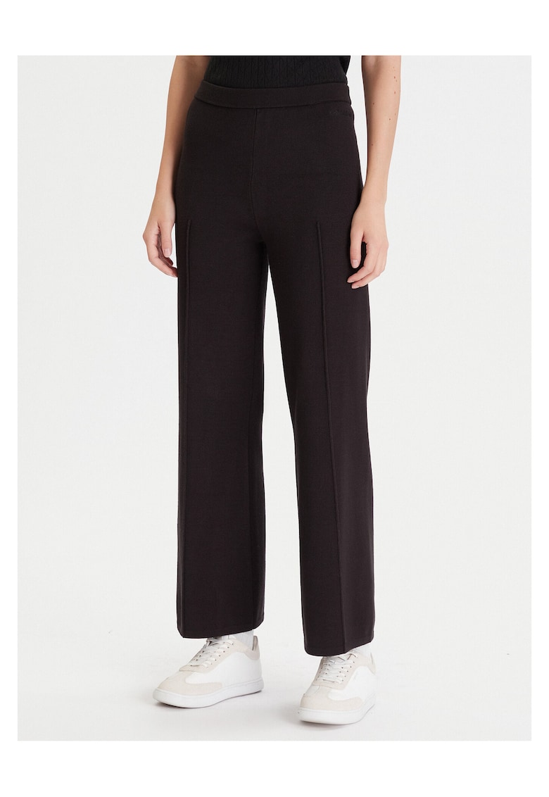Pantaloni tricotati pentru dama negru