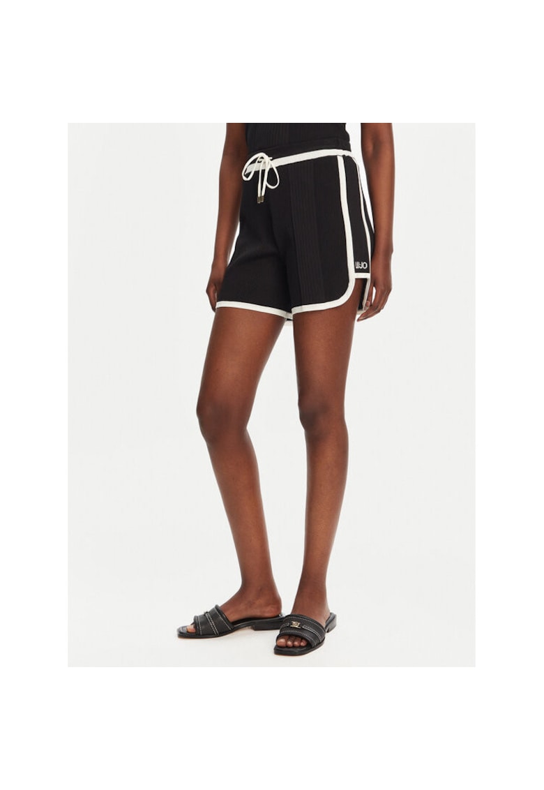 Pantaloni scurti - negru