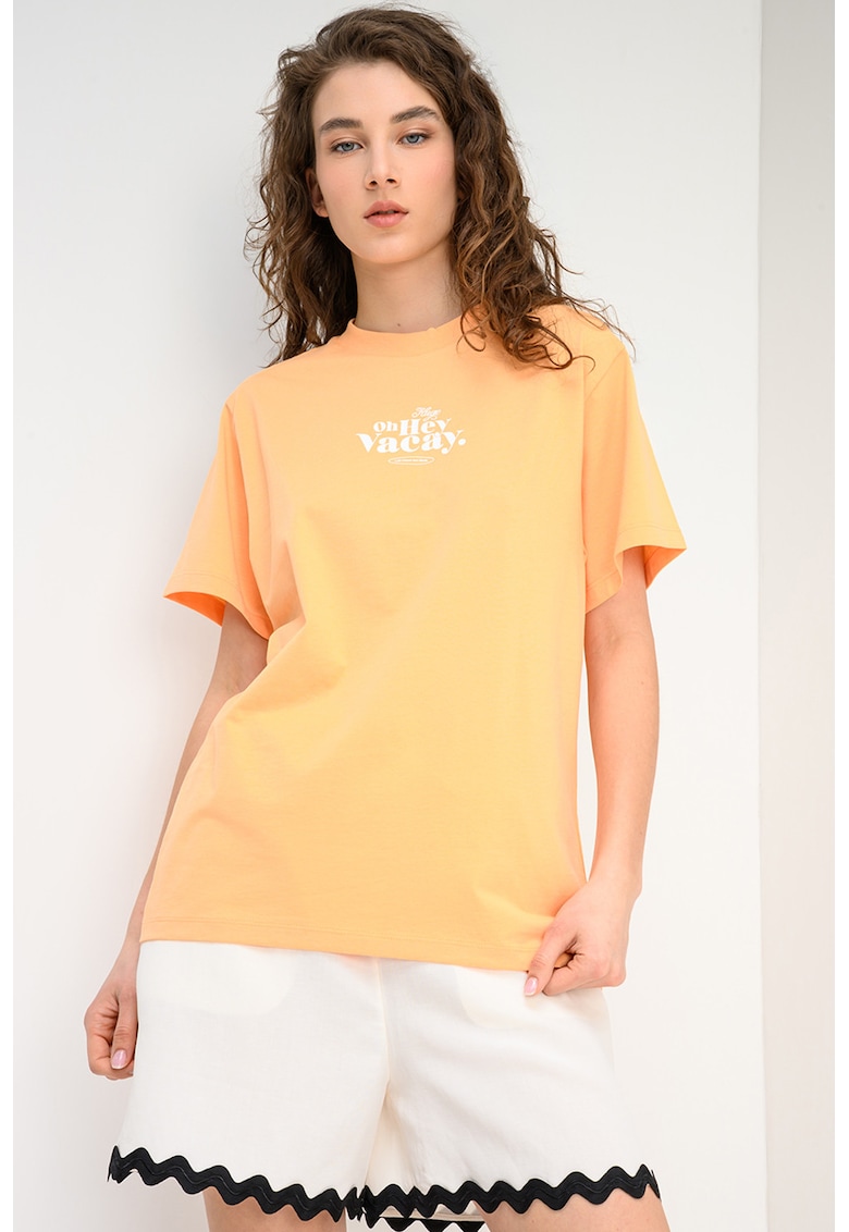 Tricou lejer cu decolteu la baza gatului - Alb/Portocaliu