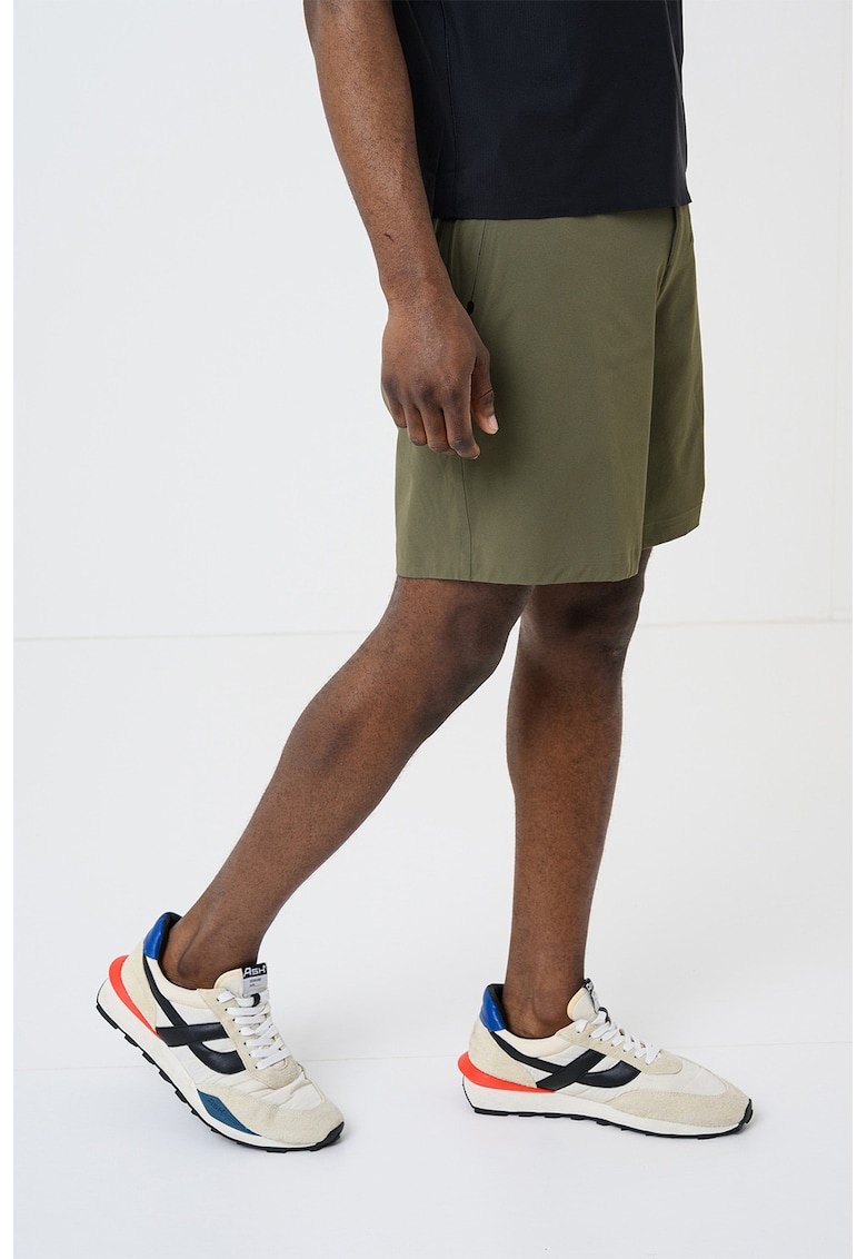 Pantaloni scurti uni cu elastic in talie - Kaki inchis