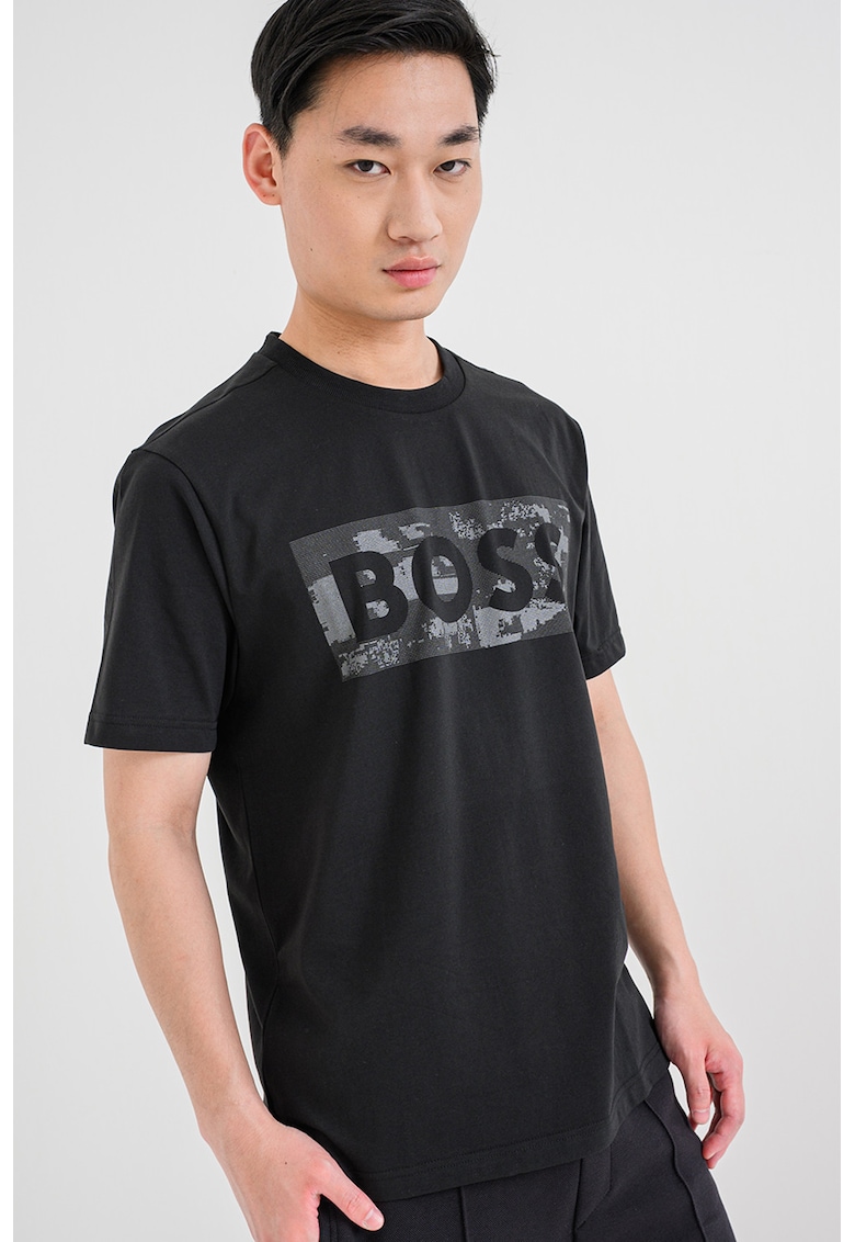 Tricou cu decolteu la baza gatului si logo - Negru